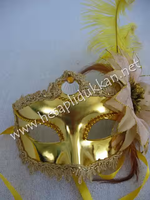 Altın sarısı işlemeli Simli büyük çiçekli tüylü maske P774