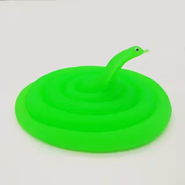 Fosfor Yeşil Gerçekçi Şaka Yılanı 120 cm