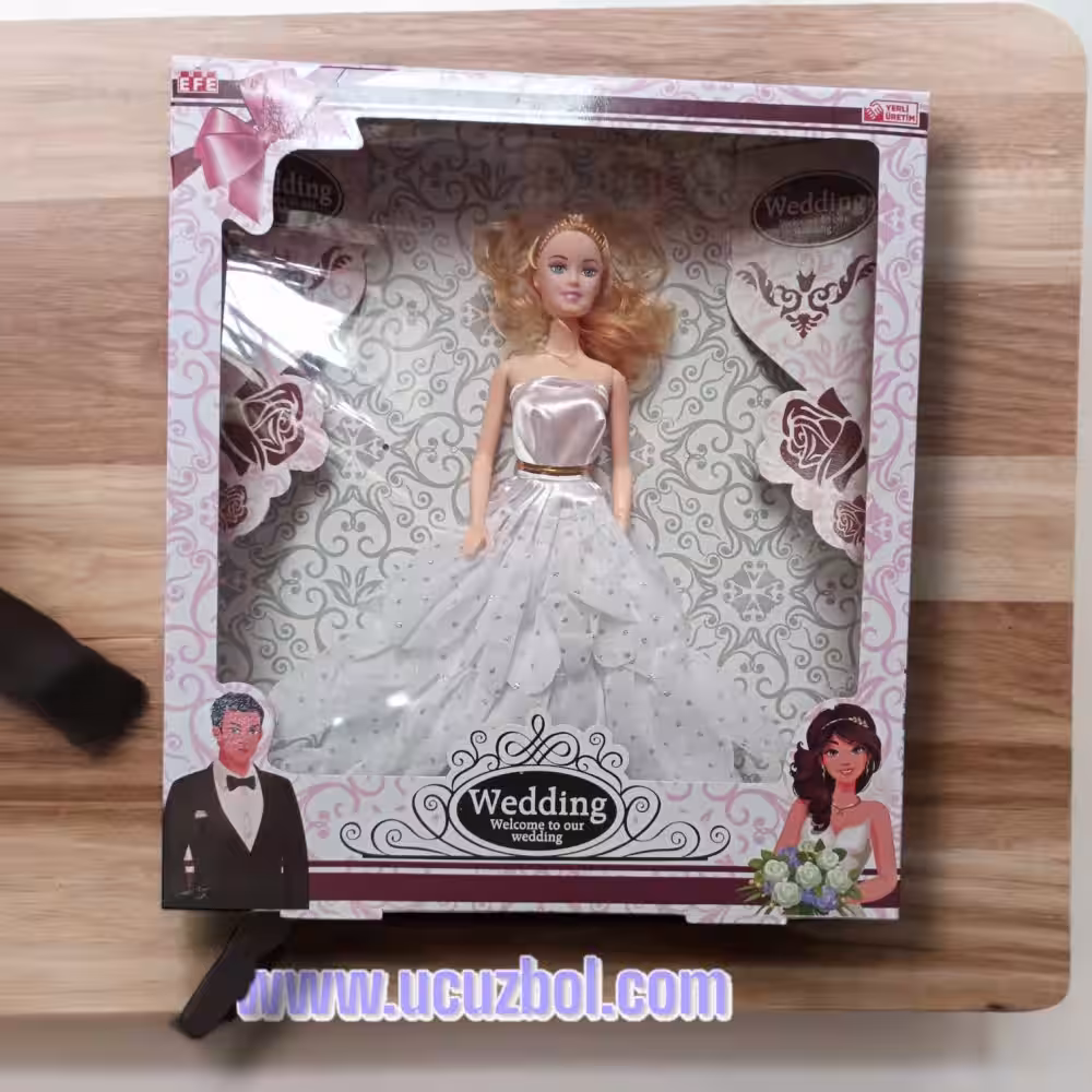 Gelinlikli Bebek