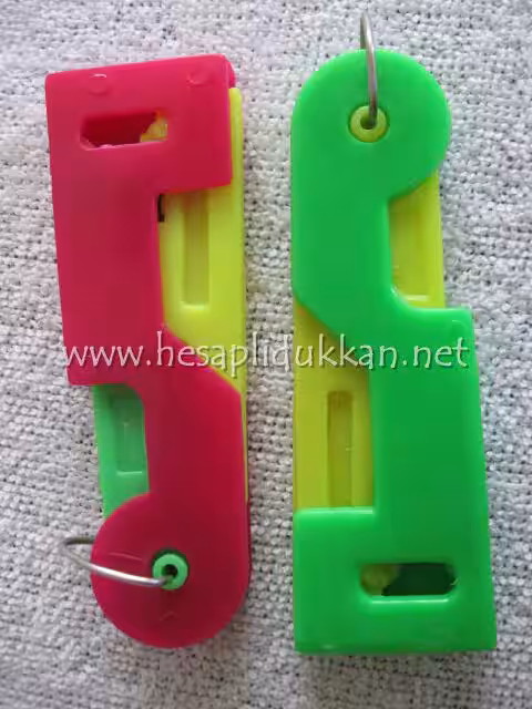 İpliği iğneye geçirme aracı P622