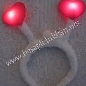 Kalpli ışıklı peluş taç P709