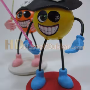Korsan çim adam küçük boy