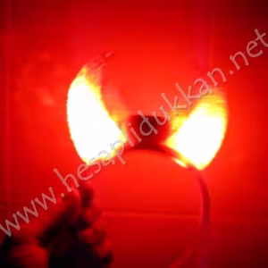 Kristal kırmızı şeytan boynuzu taç R79