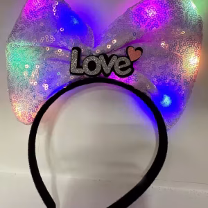 Lila LED Işıklı Love Kurdele Taç Toptan