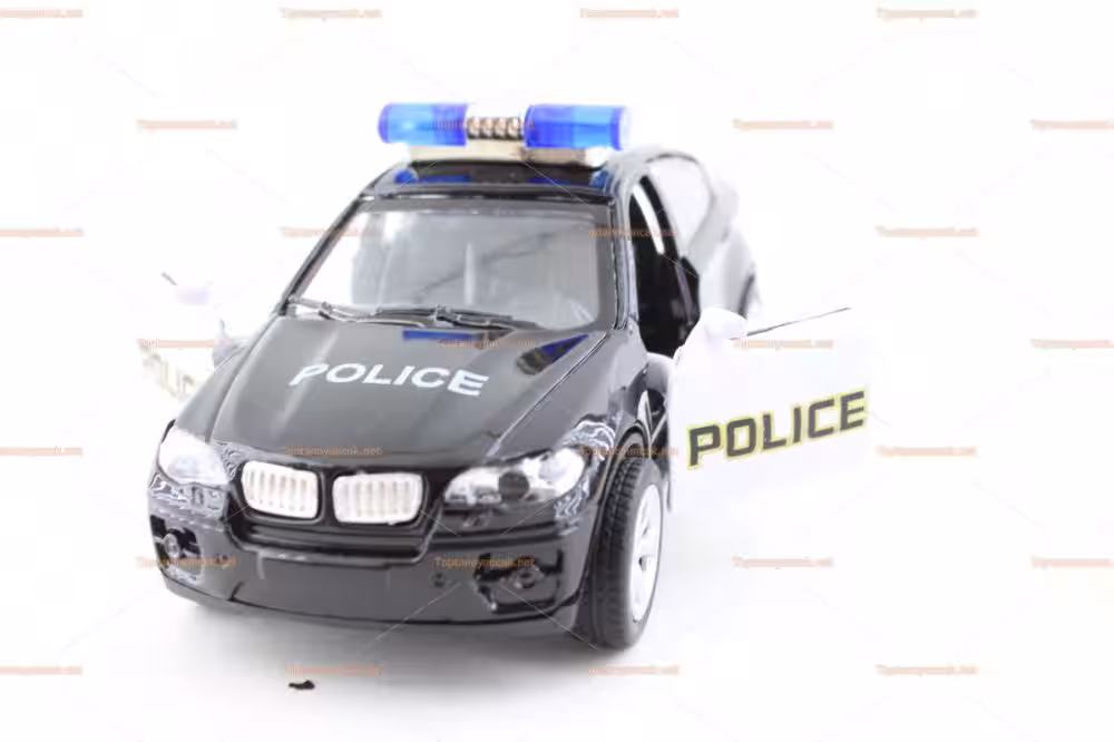 Metâl çek bırak polis arabası