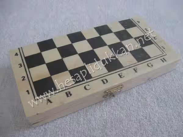 Mini ahşap portatif satranç P793