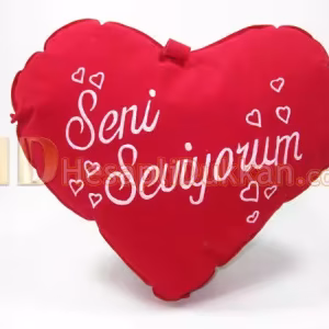 Sevgililer günü kalp yastığı