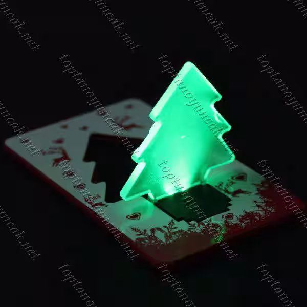 Toptan kredi kartı şeklinde yılbaşı ağacı gece lambası