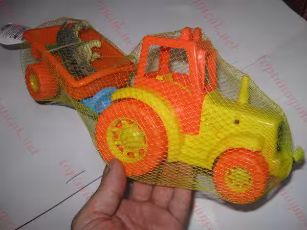 Toptan ucuz oyuncak plastik traktör