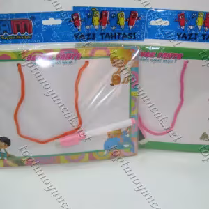 Toptan yazı tahtası asmalı
