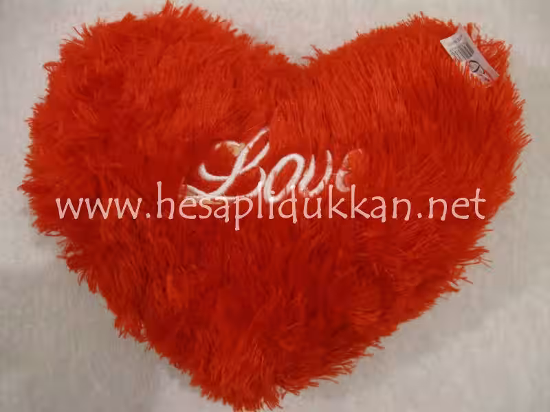 Uzun tüylü peluş sevgililer günü yastığı minderi P449