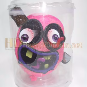 Zombi çim adam CM19