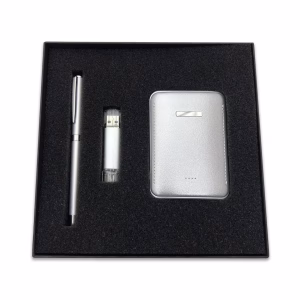 BYL 78 Set: Powerbank - Roller Kalem - USB Bellek 32GB