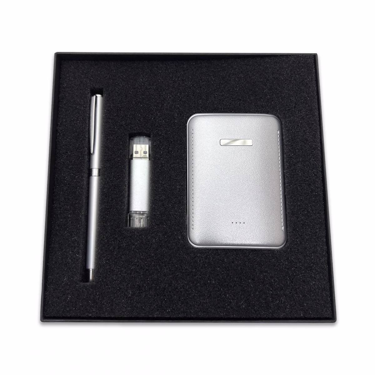 BYL 78 Set: Powerbank - Roller Kalem - USB Bellek 32GB