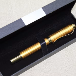Toptan Özel Kutulu Altın Görünümlü Tekli Tükenmez Kalem (14 cm)